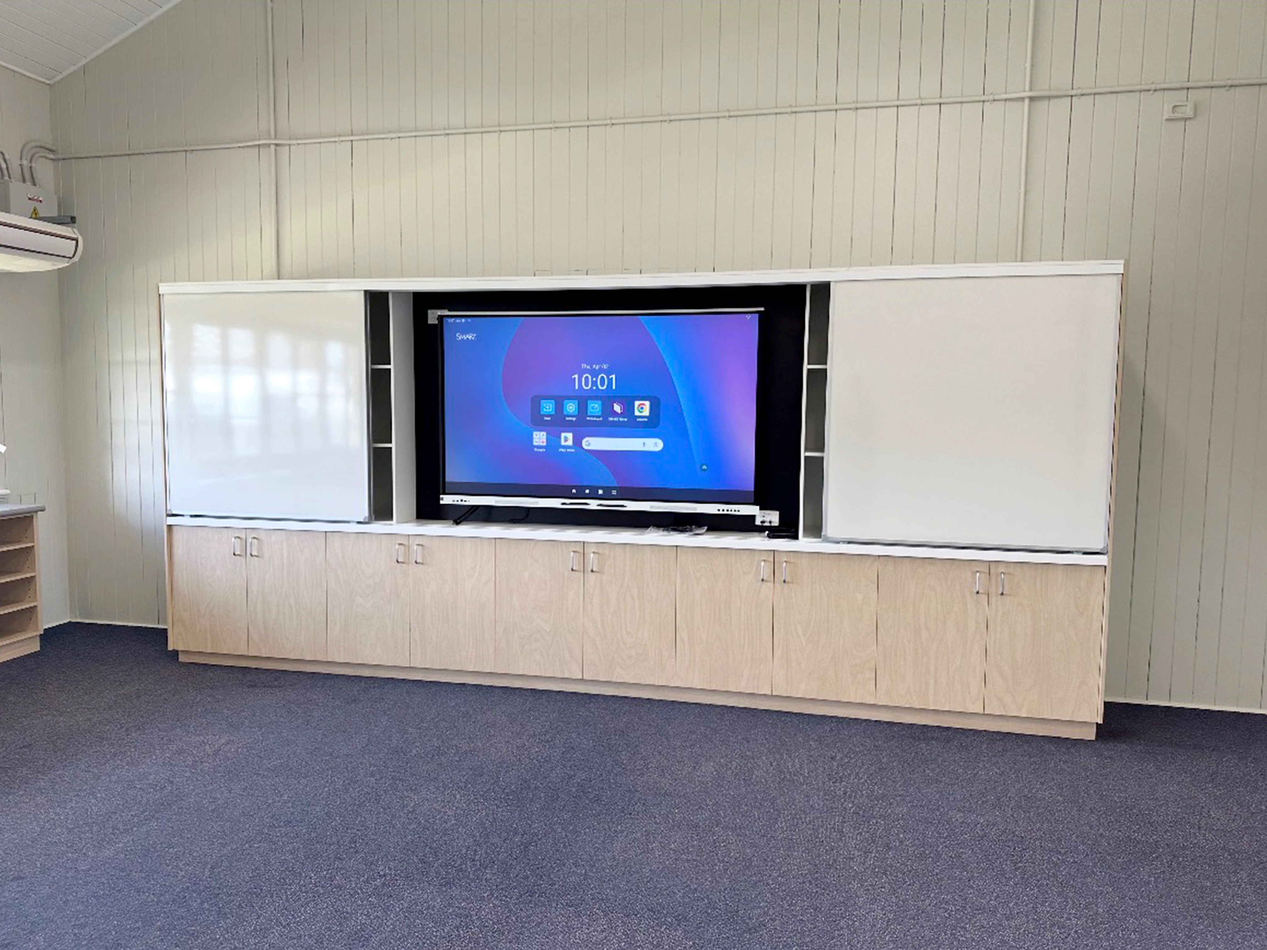 Birkdale State School Transforms Classrooms with Modern SMART Teaching Walls